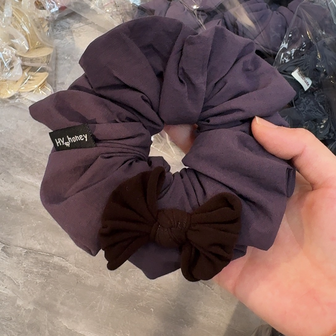 布艺非金属紫色蝴蝶结发圈