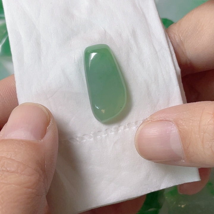 定制翡翠未镶嵌包工