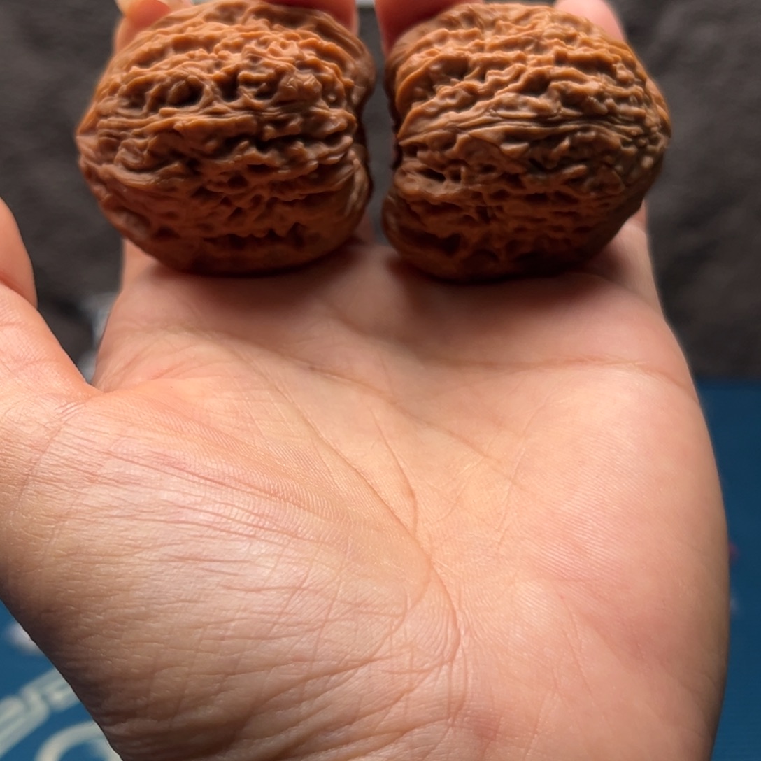 W***l文玩核桃把件南疆39生长线