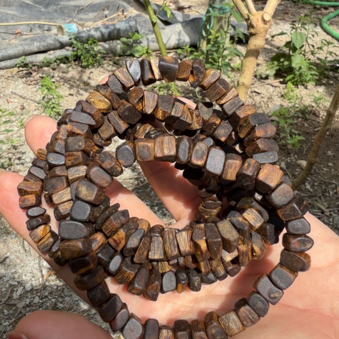 沉香沉香碎屑单圈沉水碎银子多样性发一