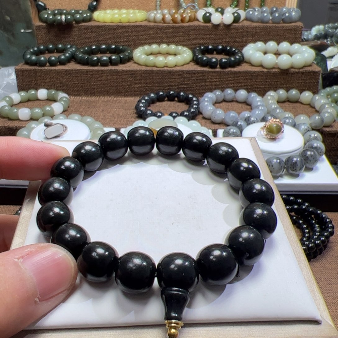 和田玉未镶嵌手链