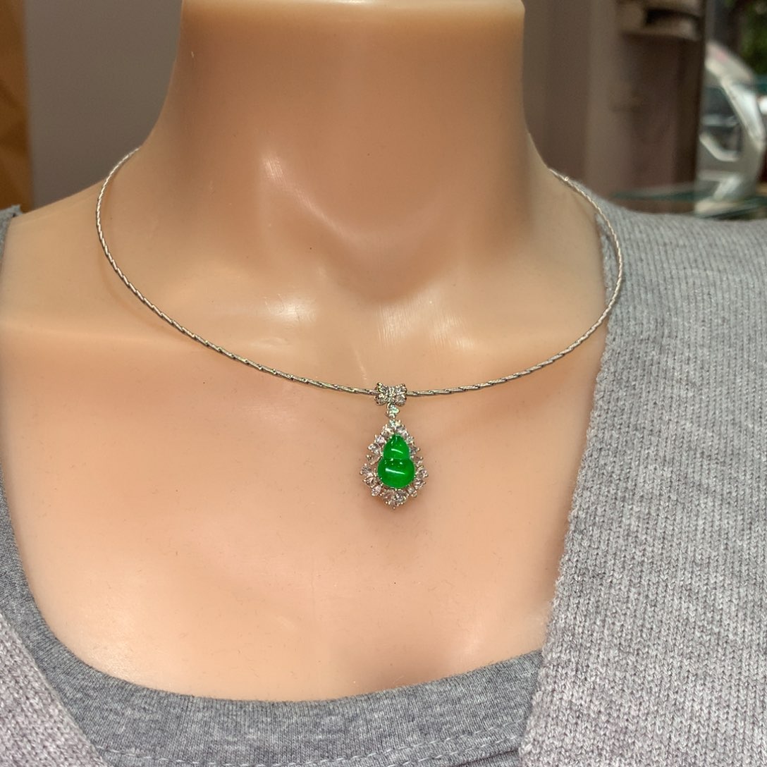 翡翠颈饰18K金镶嵌吊坠加项链