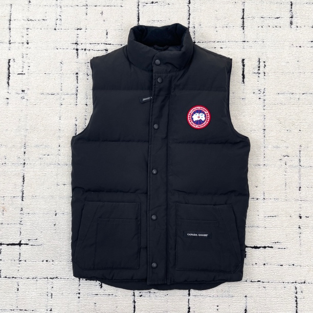 未使用 CANADA GOOSE XS加拿大鹅freestyle黑色羽绒马甲 1248