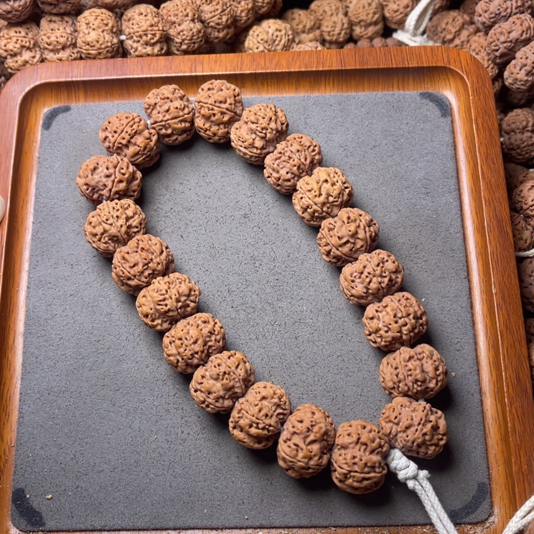 菩提籽类14号金刚菩提原生态飞碟梅花手持21