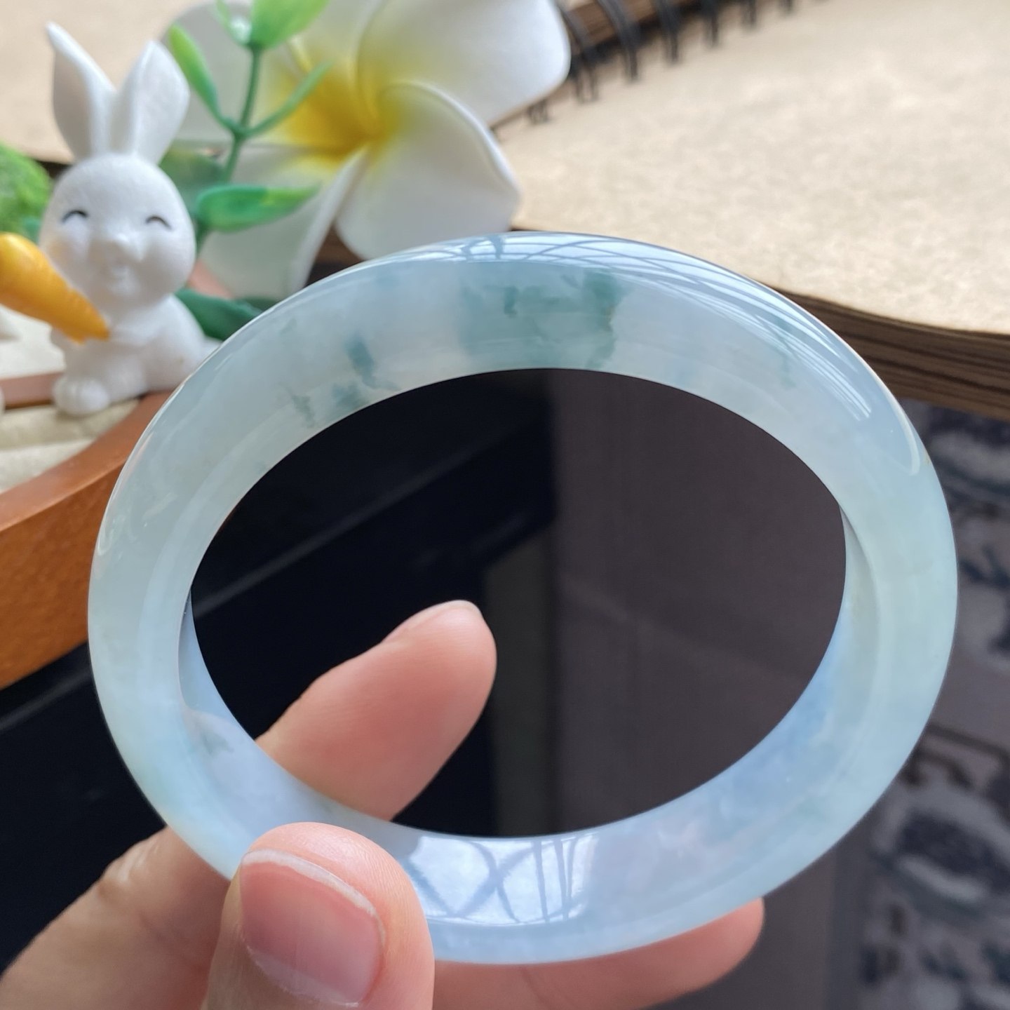 03.27批冰飘花果冻镯2373号57.2-12.8-7.9！天然翡翠手镯