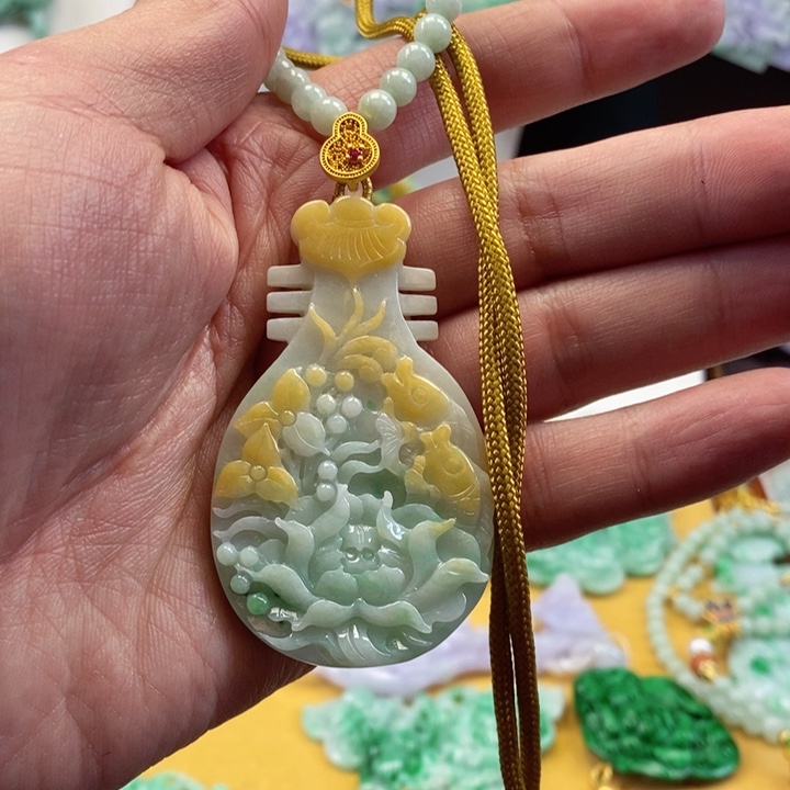 翡翠颈饰未镶嵌翡翠吊坠挂件