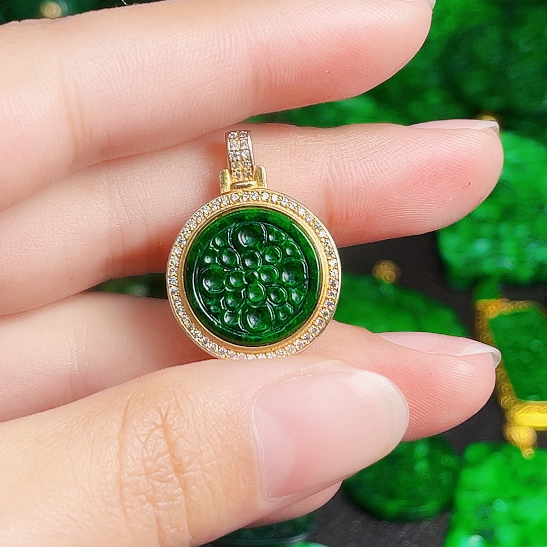 颈饰银S925镶嵌翡翠多样性