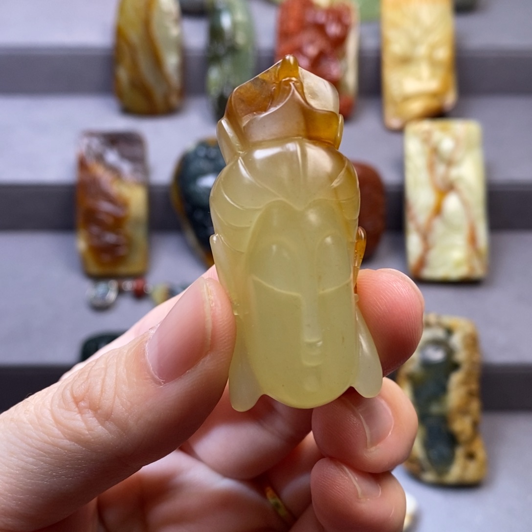 岫玉颈饰未镶嵌挂件