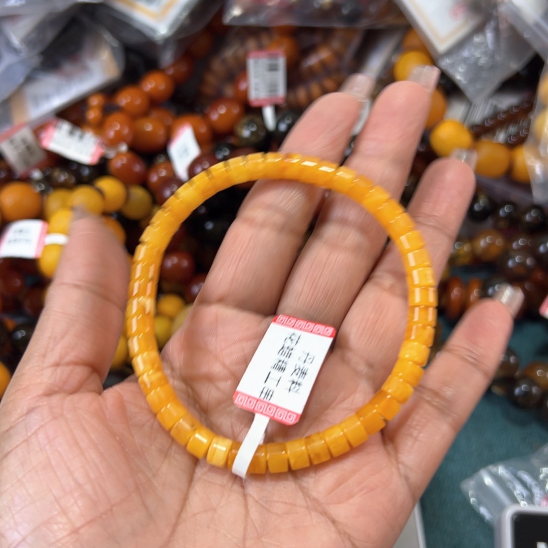 琥珀珠宝奇石未镶嵌375