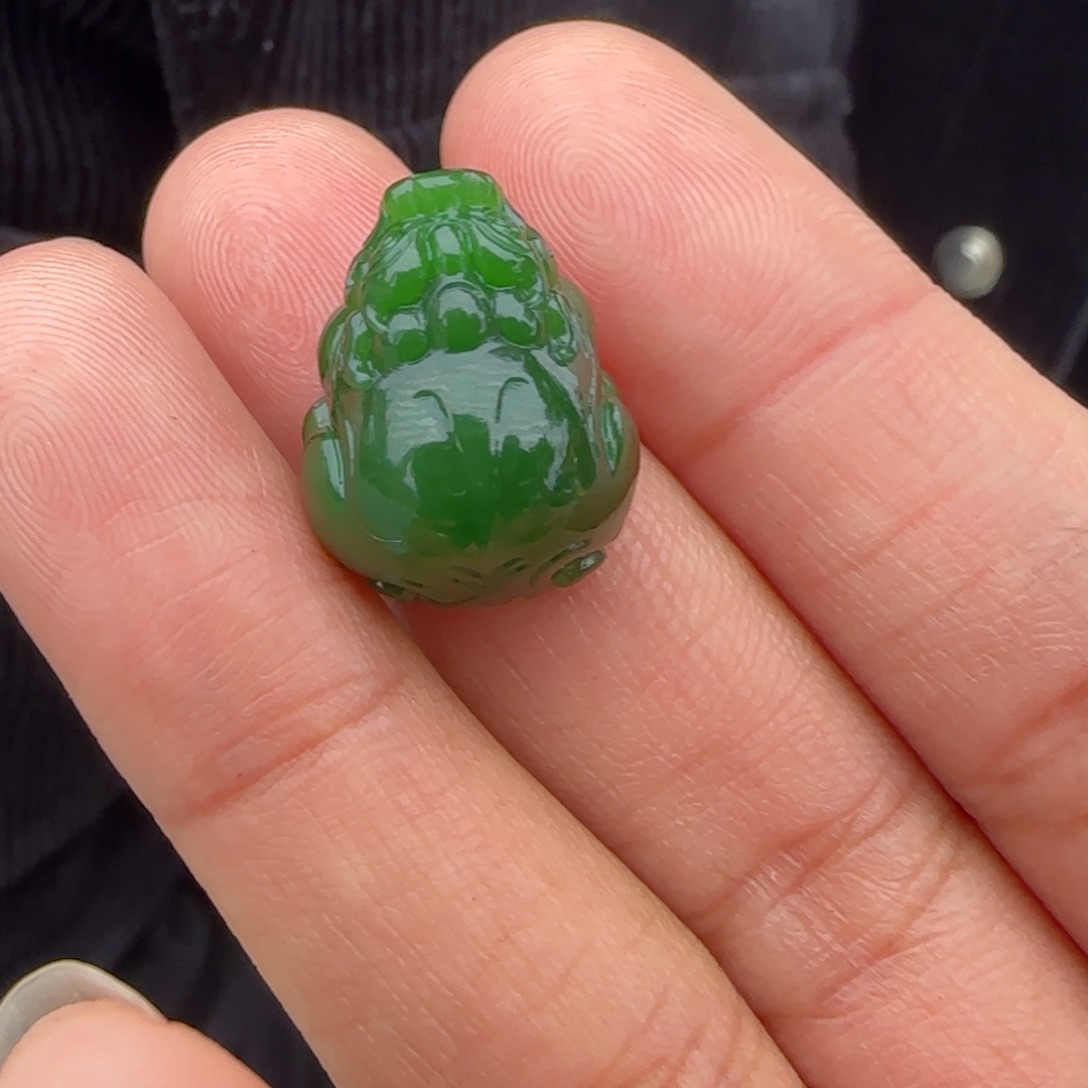 和田玉未镶嵌颈饰后*日