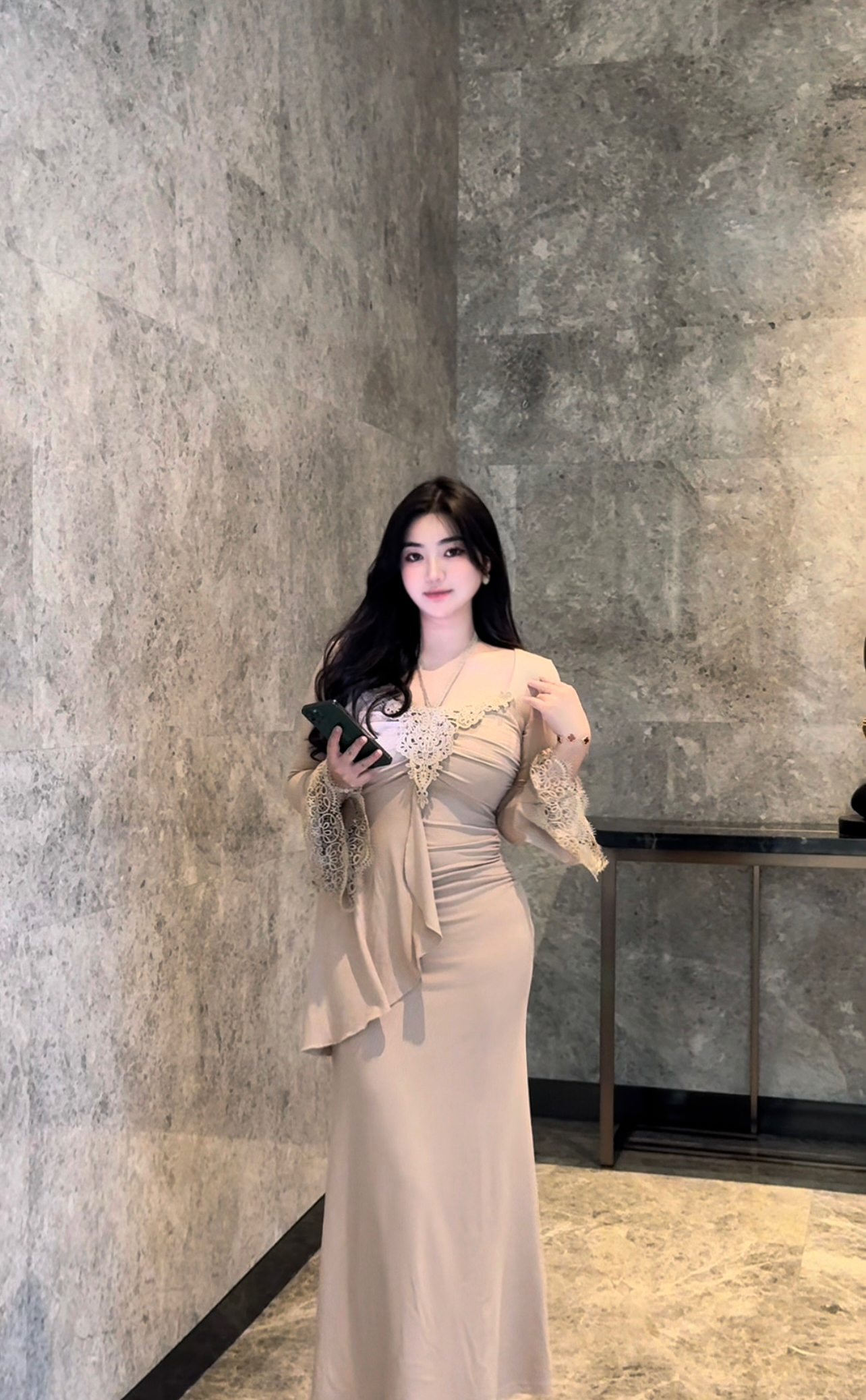 【品如小调】名媛纯欲风女大码穿搭秋季新款高级蕾丝拼接显瘦连衣裙