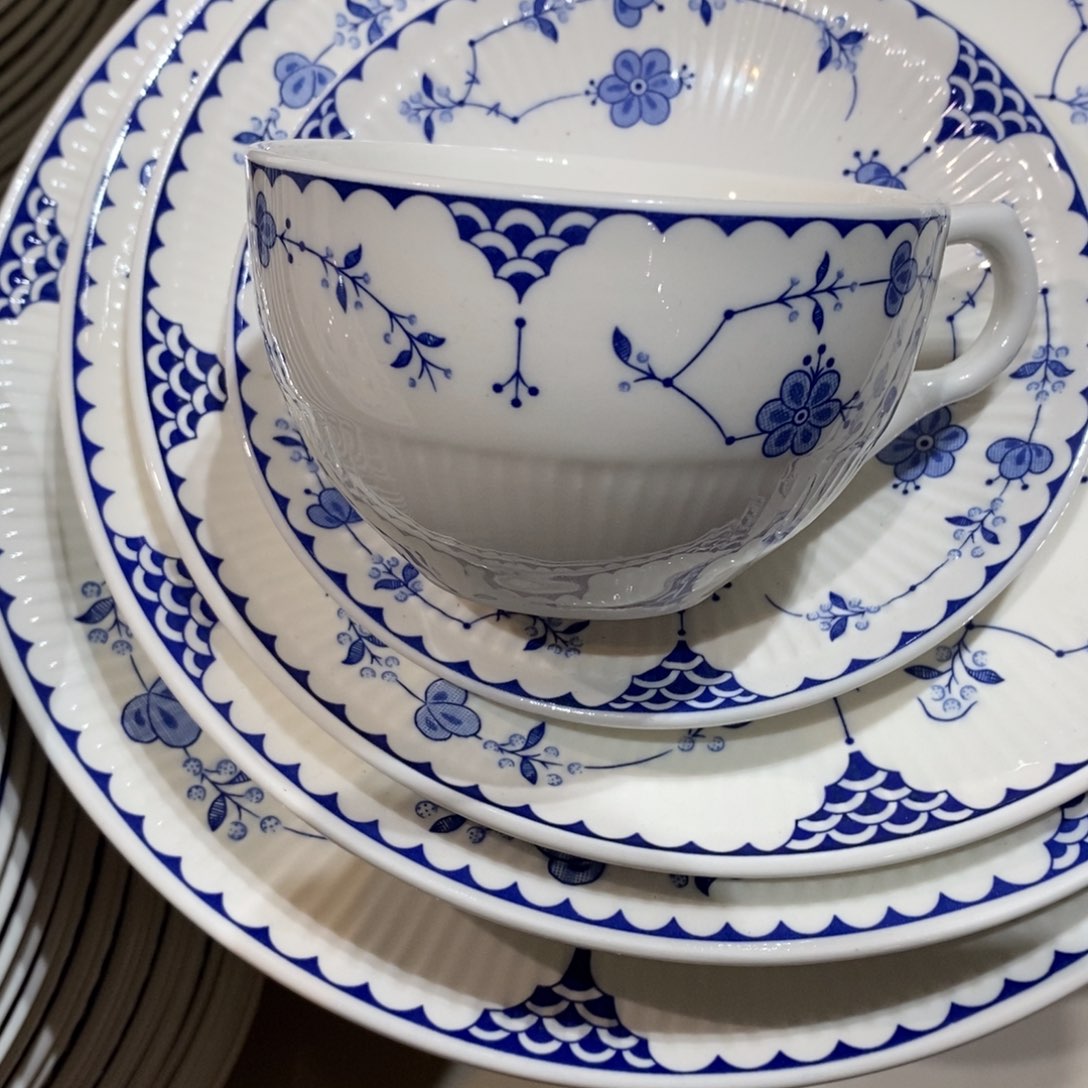 瓷微瑕唐草咖啡杯