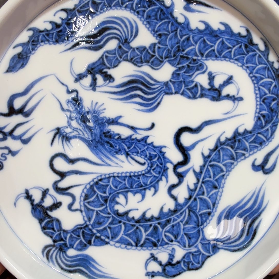 青花铠甲龙壶承完美品