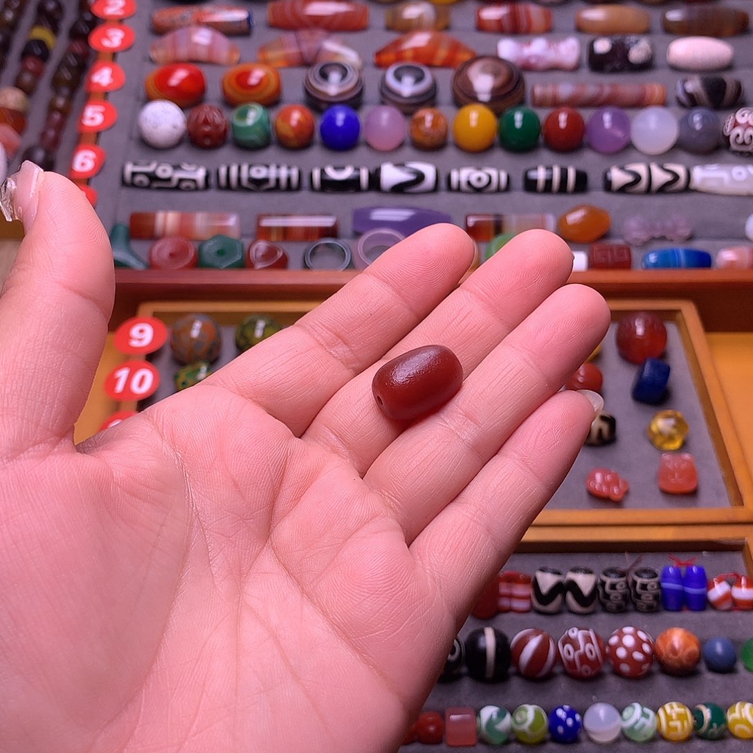 重***帝玛瑙/玉髓未镶嵌颈饰