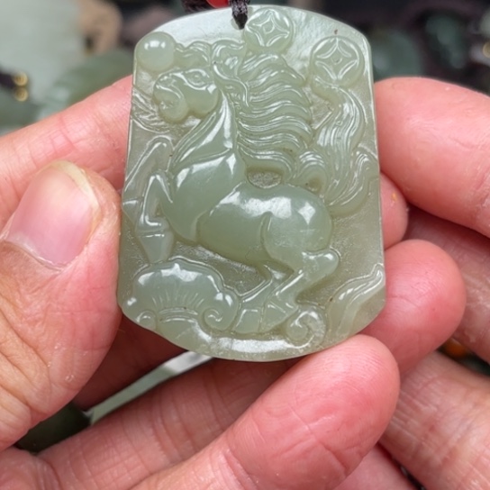 和田玉吊坠未镶嵌