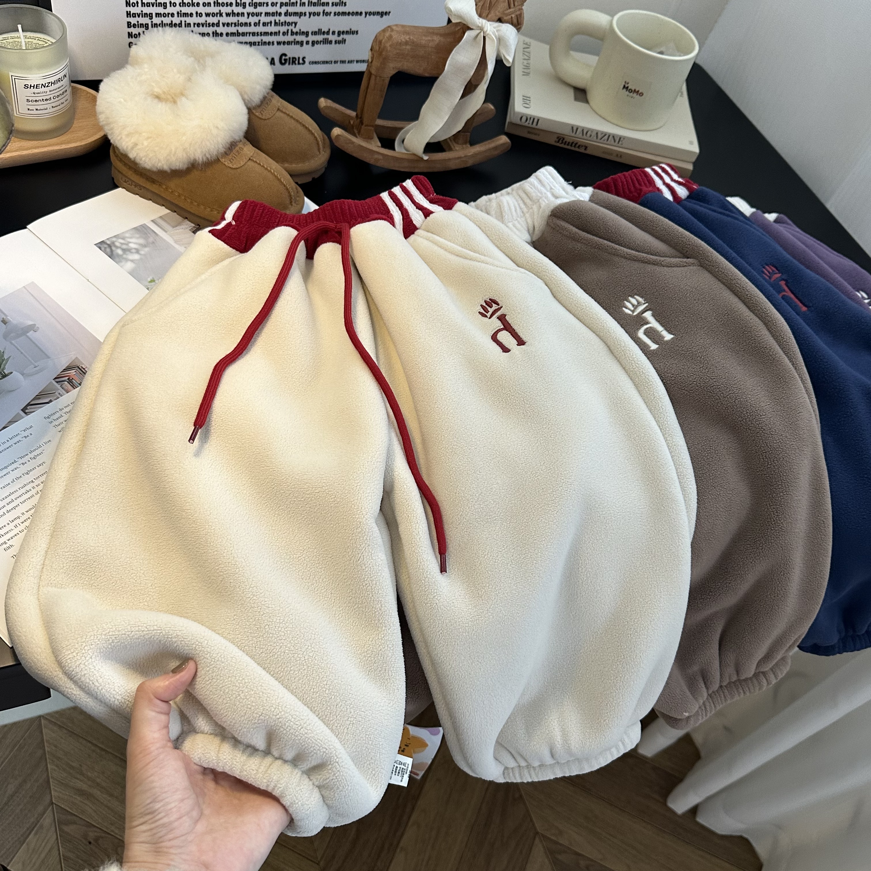 2025秋季亲子加绒闲裤儿童卫裤新款童装宝宝时尚洋气运动裤百搭