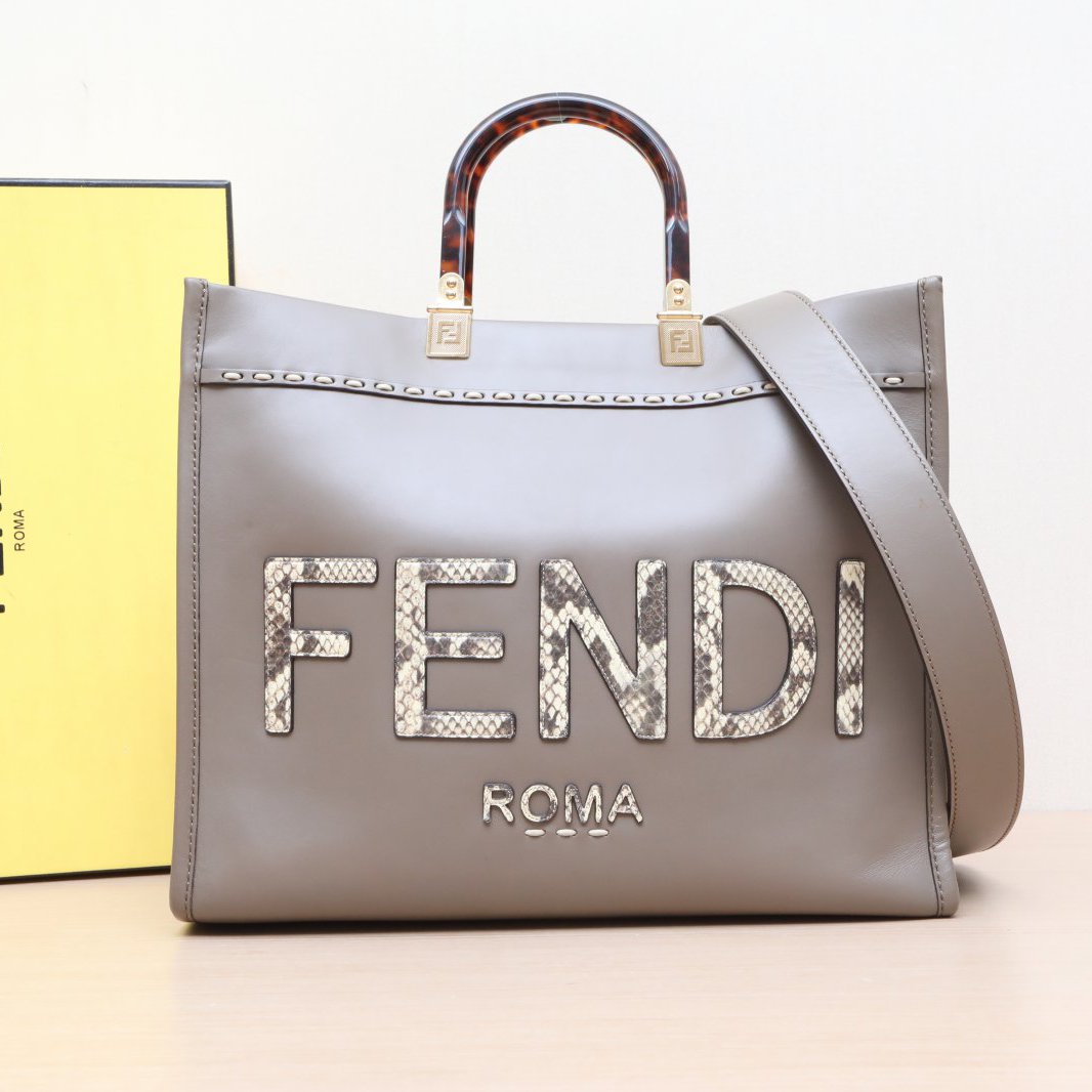 95新 FENDI/芬迪 手提包 阳光购物手提袋 中号 P254006010