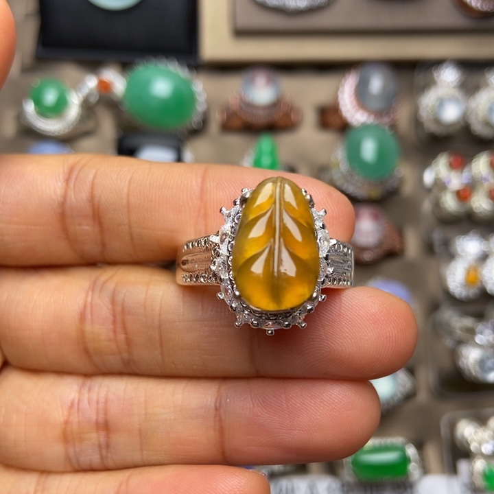 翡翠合金戒指翡翠冰种黄翡叶子