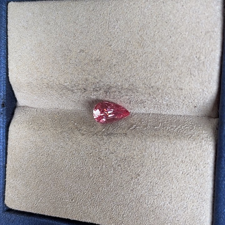 定制尖晶石未镶嵌裸石1克拉