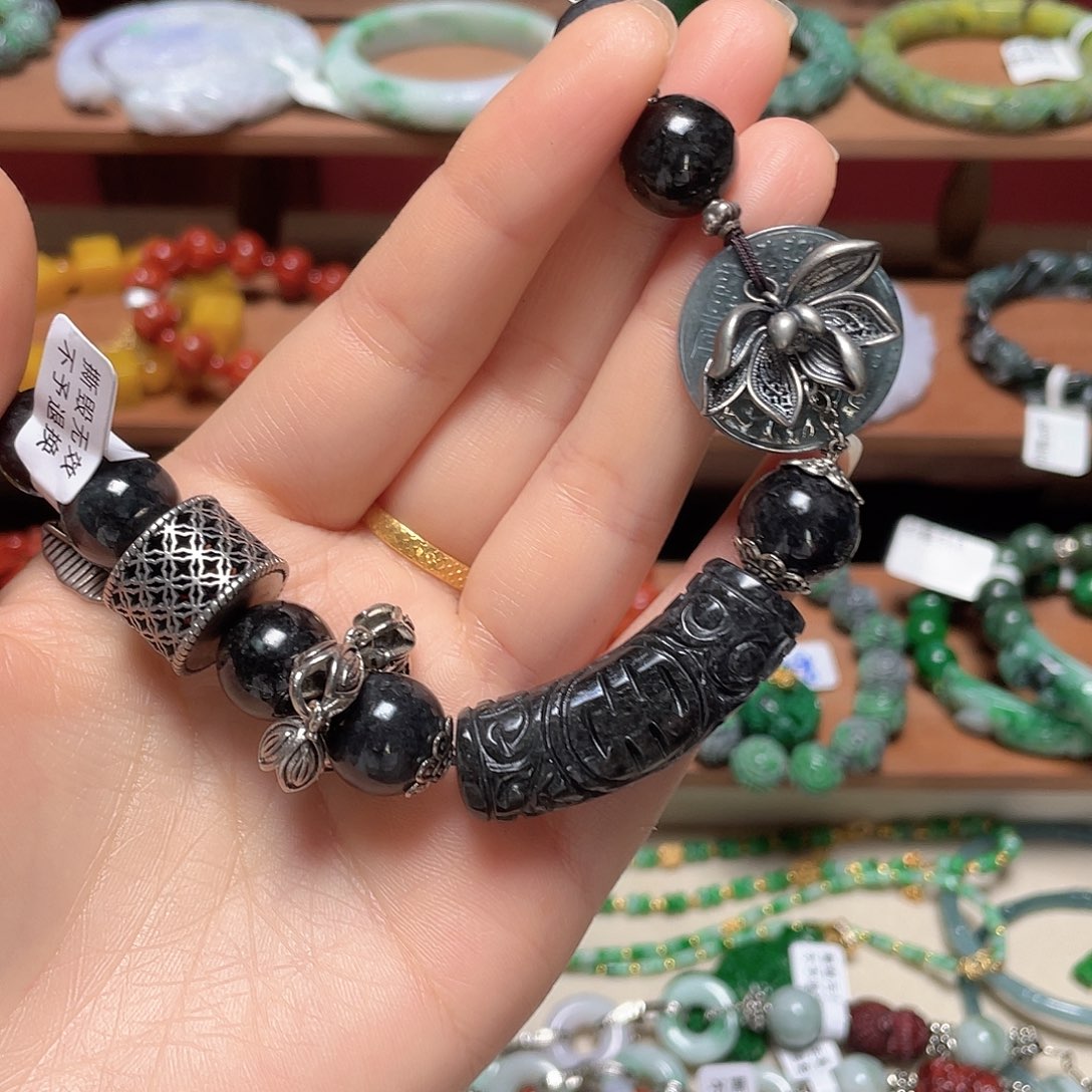 翡翠未镶嵌手链饰品