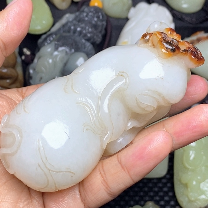 颈饰未镶嵌和田玉火*