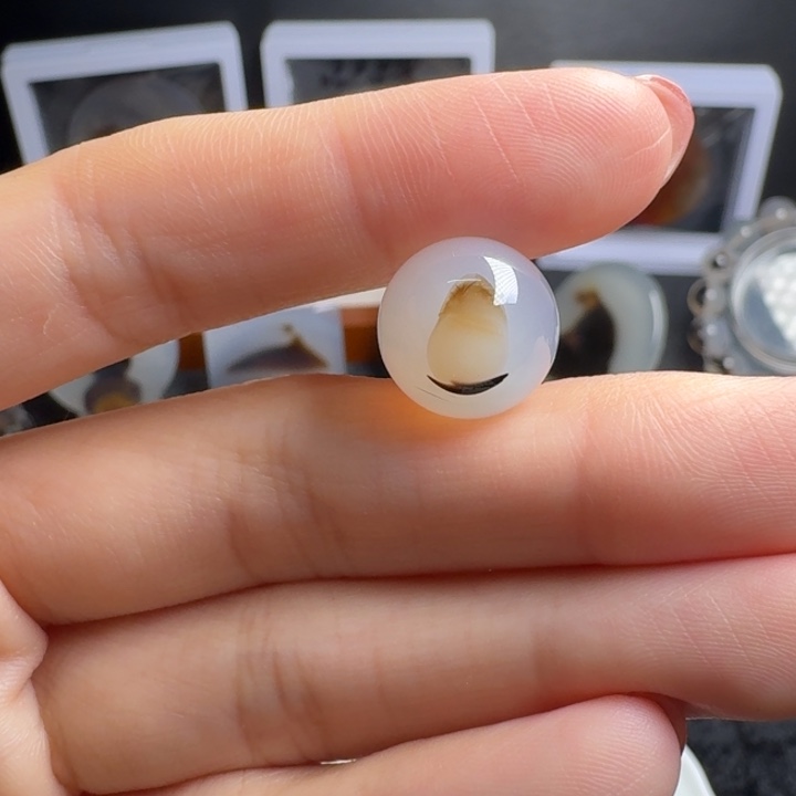 玛瑙/玉髓未镶嵌摆件13.8