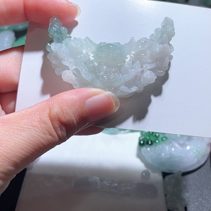 颈饰未镶嵌翡翠天