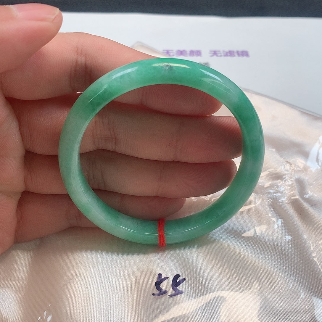 翡翠手镯未镶嵌292号
