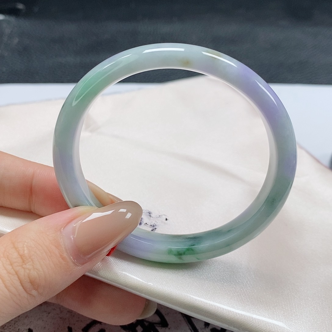 【闪购商品】翡翠手镯（贵妃镯）未镶嵌351号