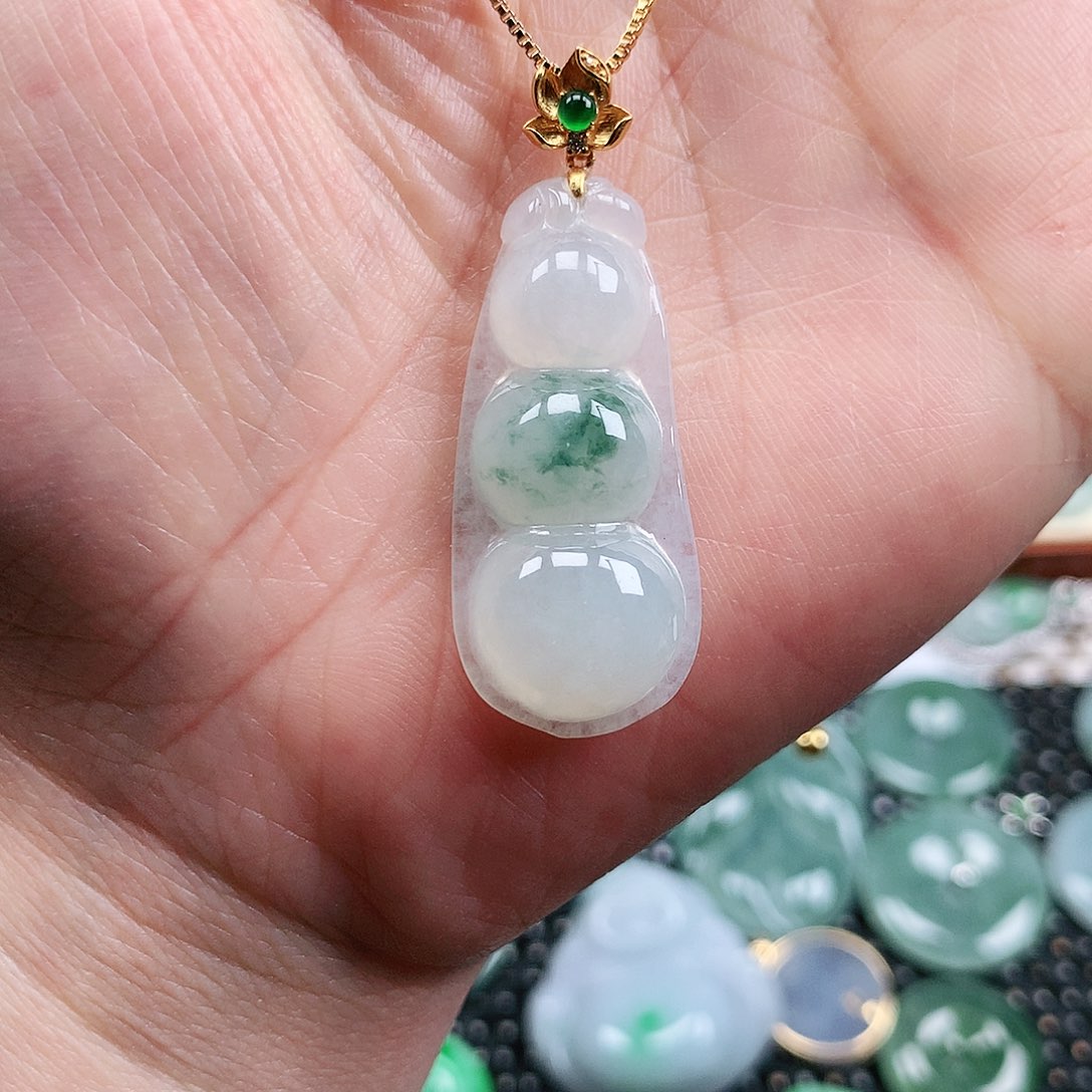 【闪购商品】翡翠吊坠(不含链)18K金镶嵌福豆