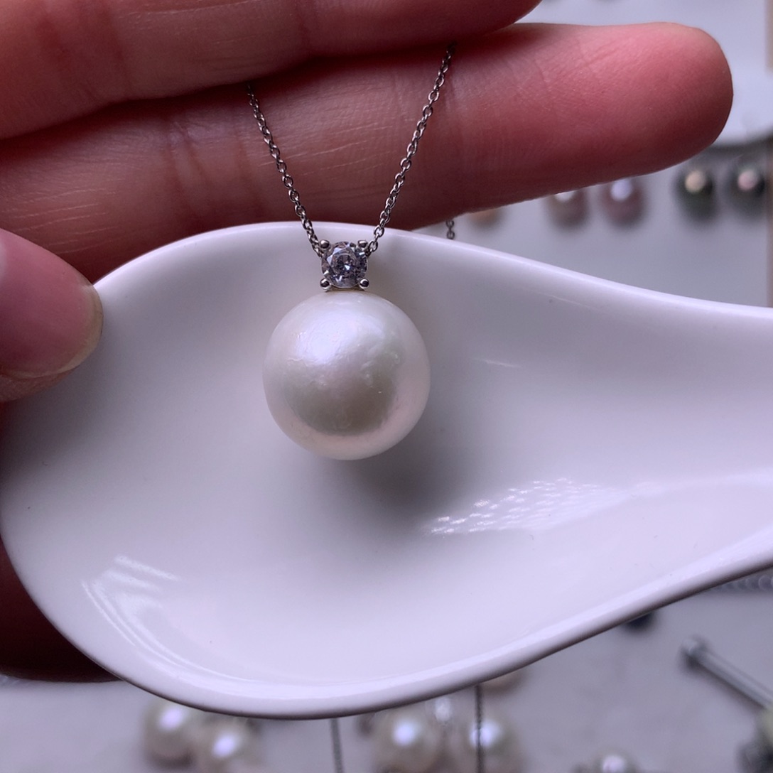 颈饰银S925镶嵌淡水珍珠