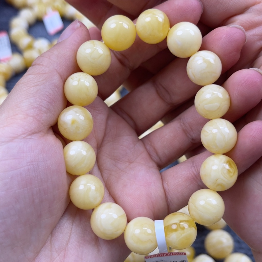 琥珀裸石未镶嵌尺寸12