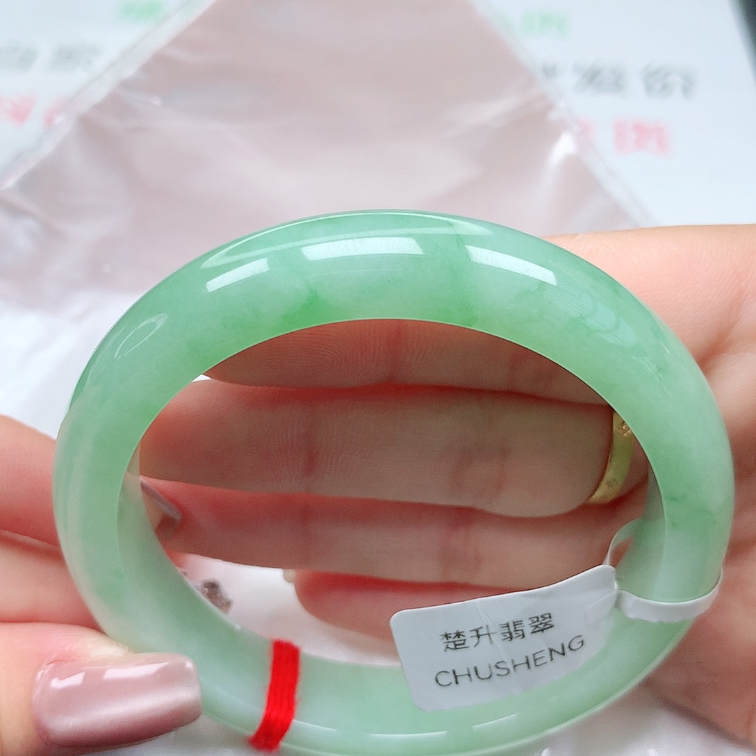 翡翠手镯未镶嵌58 58满色显白