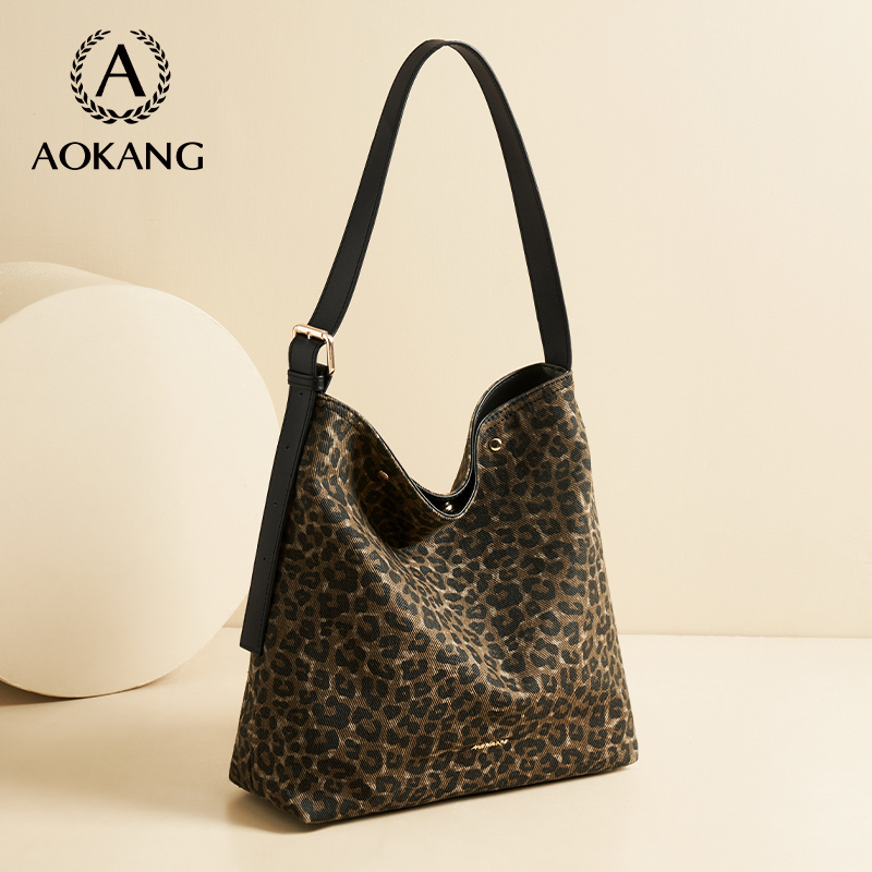 奥康休闲大容量豹纹包包女2026新款通勤单肩包百搭复古腋下托特包