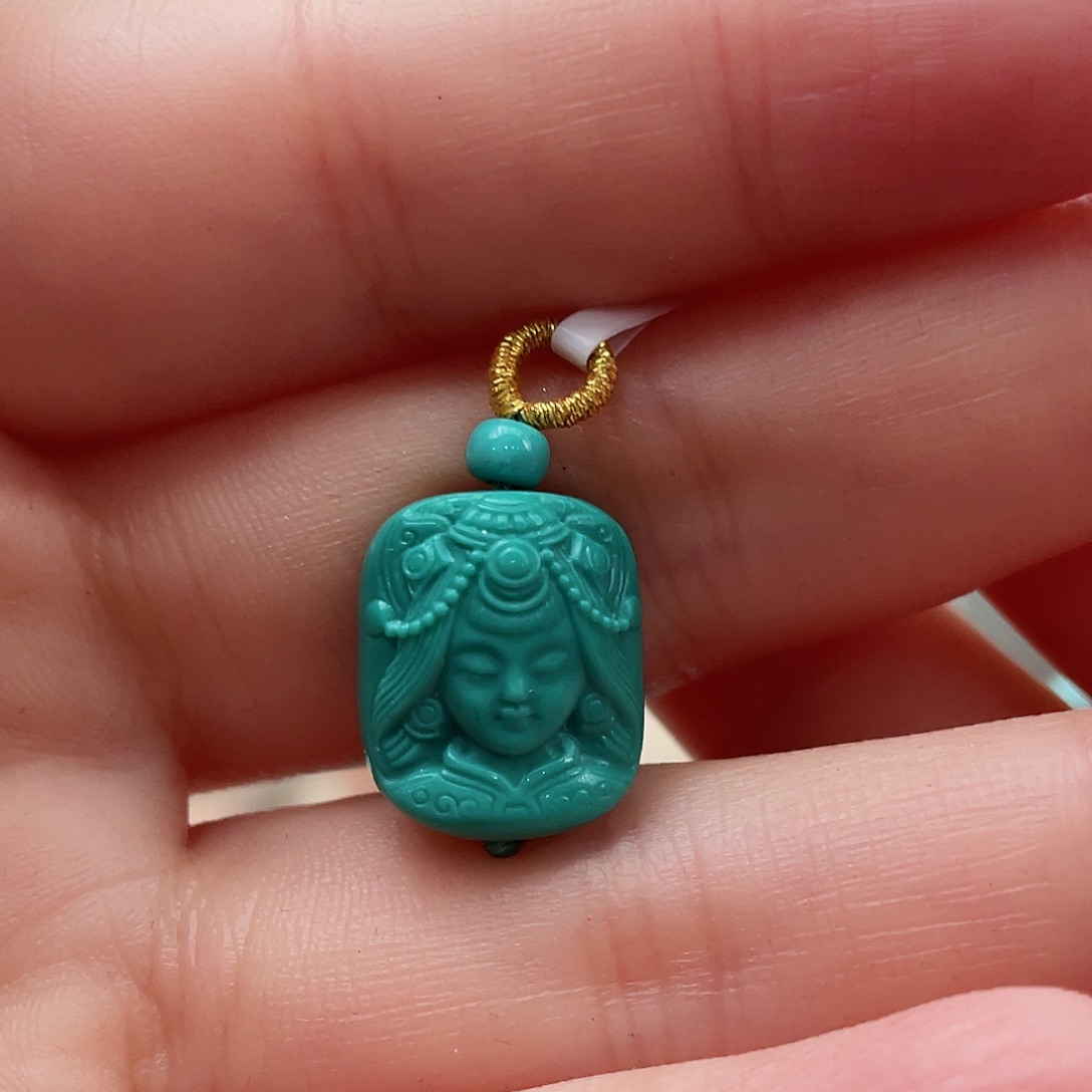 绿松石颈饰未镶嵌