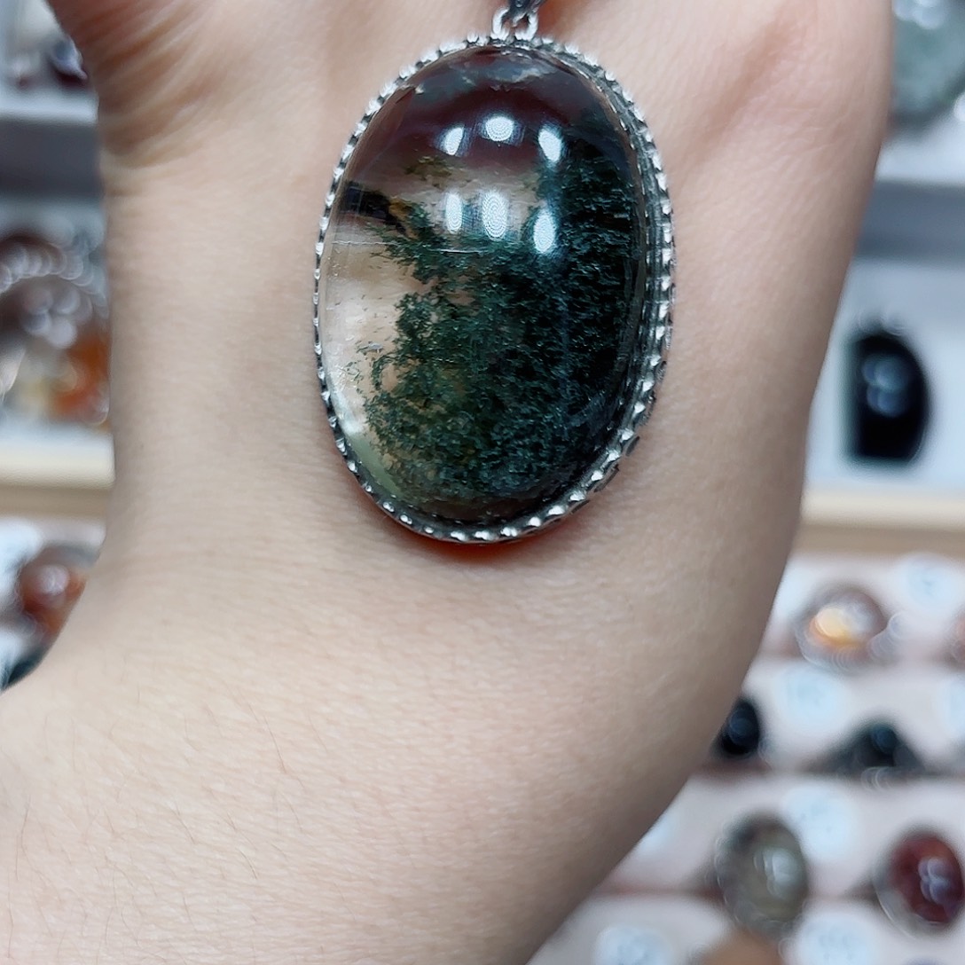 未镶嵌颈饰水晶迷*呗