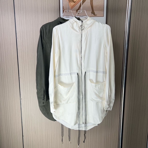 1106撤柜FT撤柜风衣新款拼接立领抽绳纯色收腰显瘦中长款秋冬外套