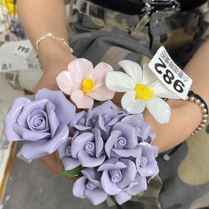 摆件陶瓷材料加工