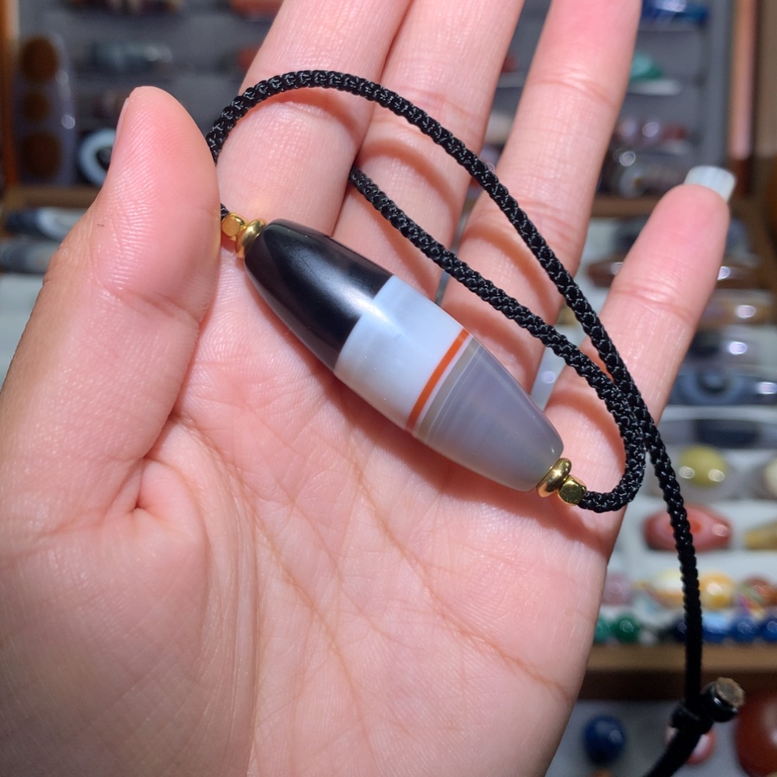 玛瑙/玉髓颈饰未镶嵌