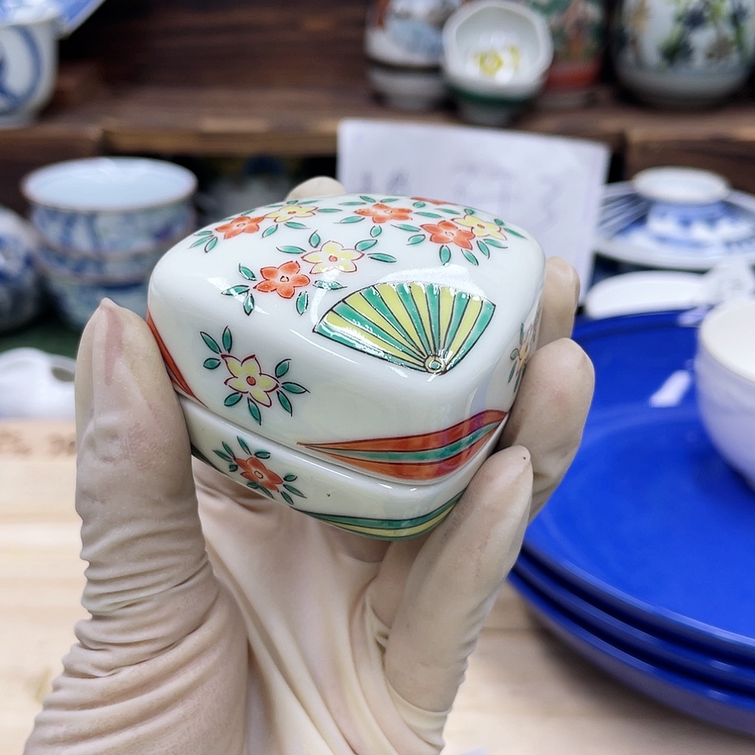 我***志鹿屋家的美丽瓷器呀