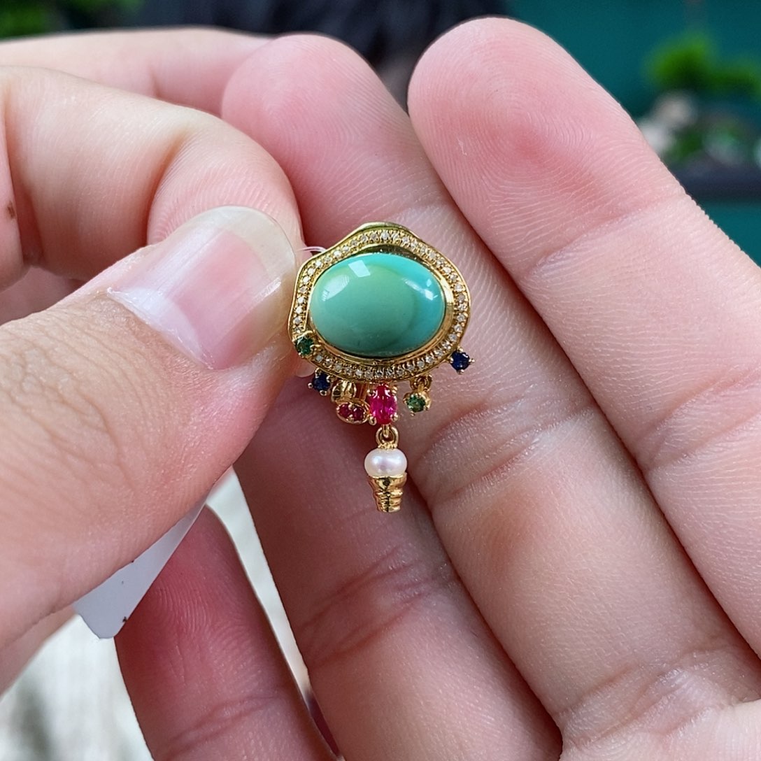 绿松石珠宝奇石18K金镶嵌