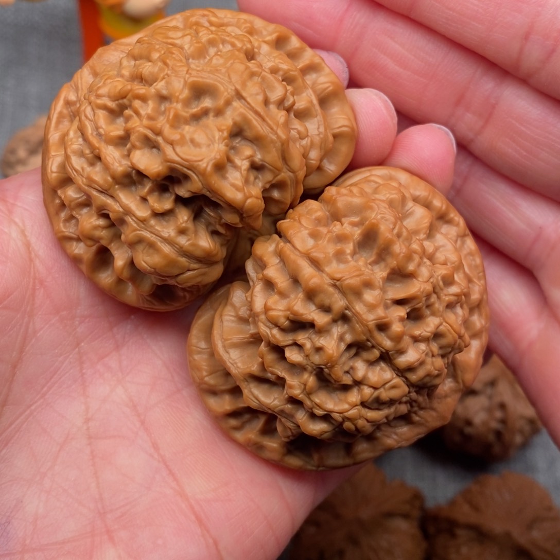 文玩核桃把件敦****人52全品官帽