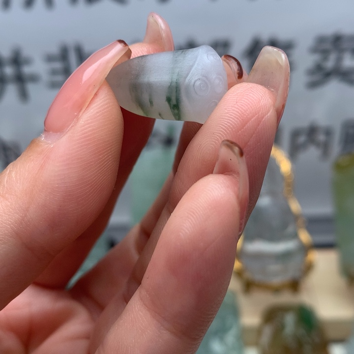 定制翡翠未镶嵌天然翡翠