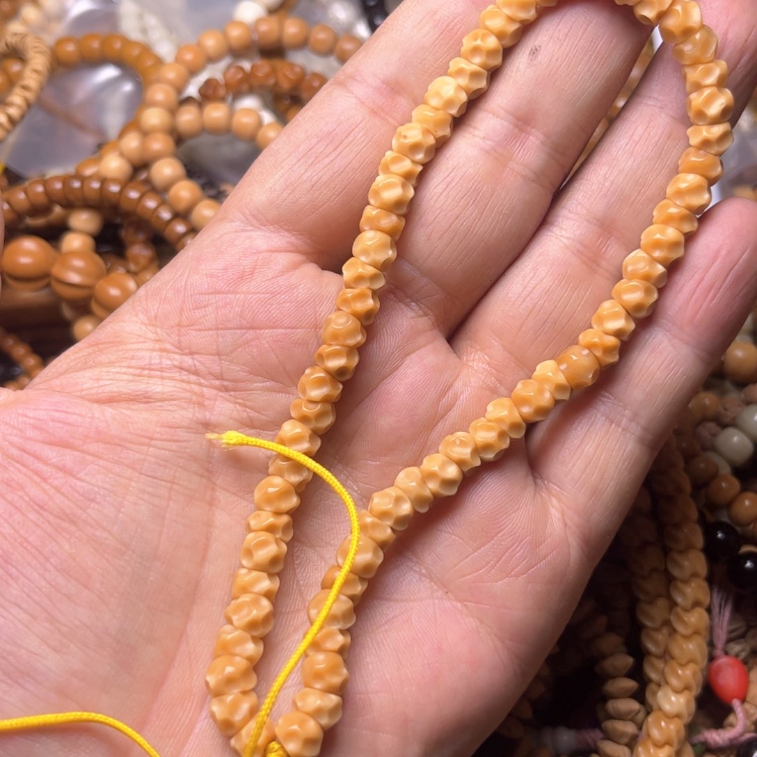 柏香籽/百香籽吊坠44号