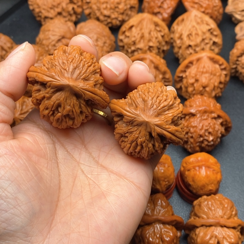 【闪购商品】文玩核桃把件40虎头