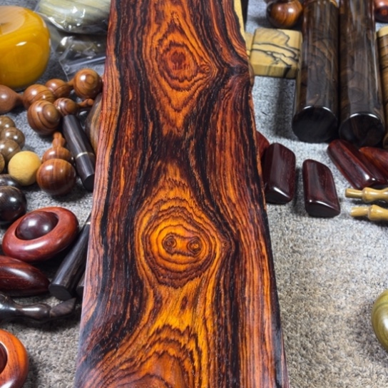 黑酸枝木类@**?微凹光檀微凹光檀