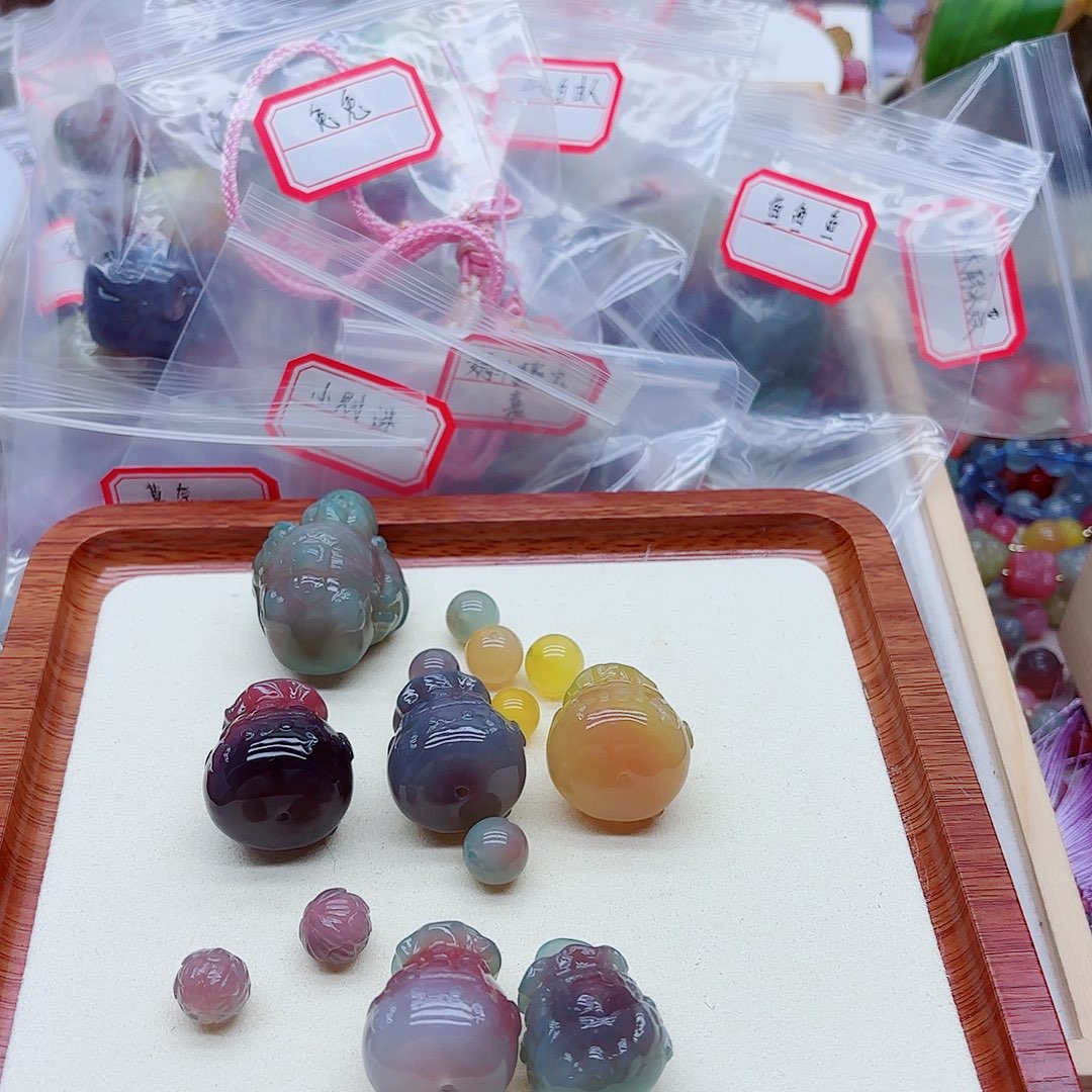 开***冰玛瑙/玉髓未镶嵌手链盐源22