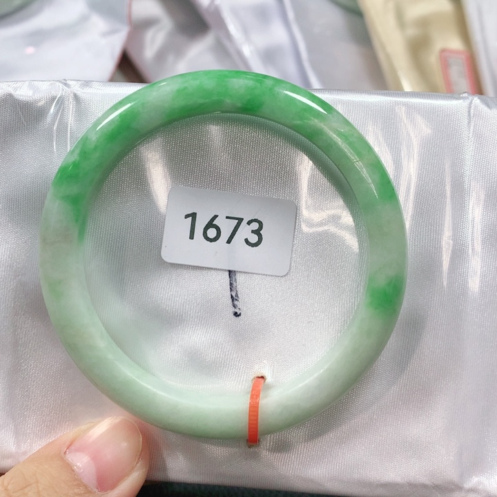 翡翠手镯未镶嵌天然翡翠手镯54.3