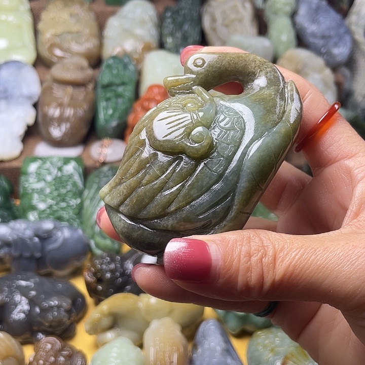 和田玉（糖玉）未镶嵌颈饰