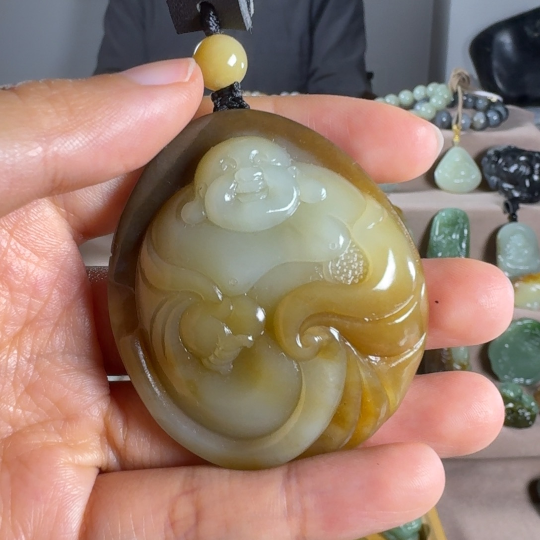 和田玉颈饰未镶嵌海*